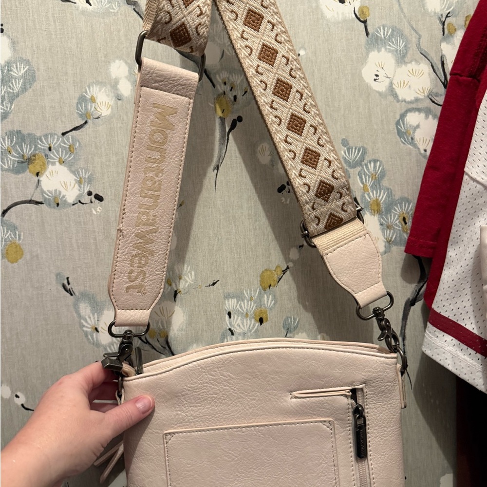 Montana West Light Pink Crossbody Bag - Picture 4 of 6